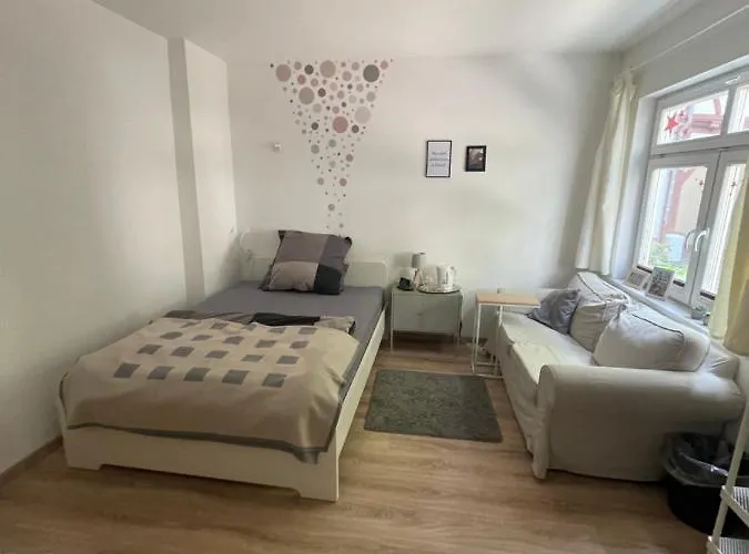 Charmantes Haeuschen Mit Gaestezimmer In Erfurt